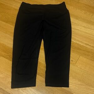 Capri length black Leggings